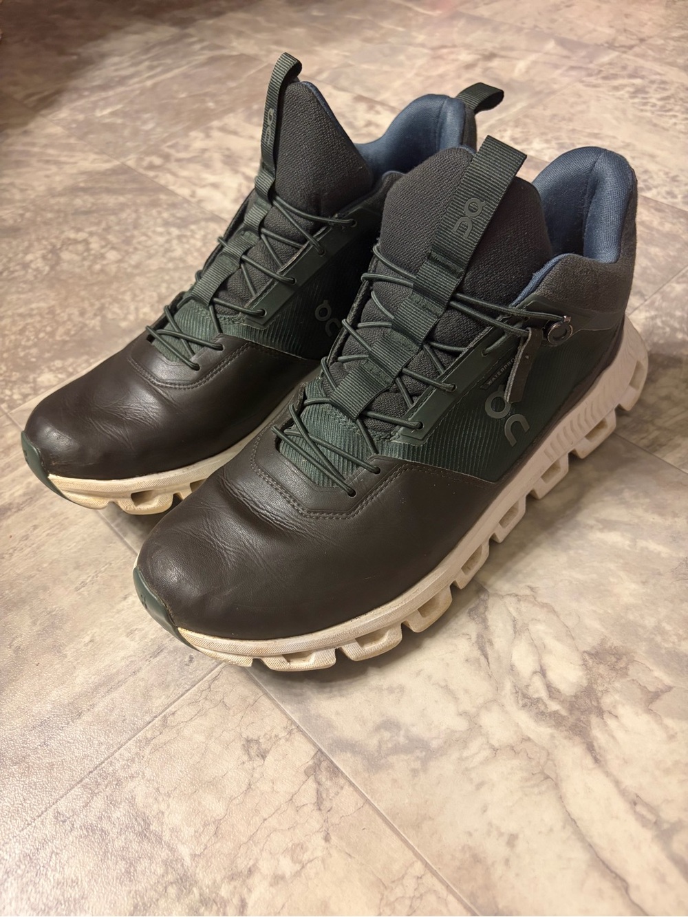 On Cloud Men's Athletic Shoes in Dark Green Dark Brown Size 9.5